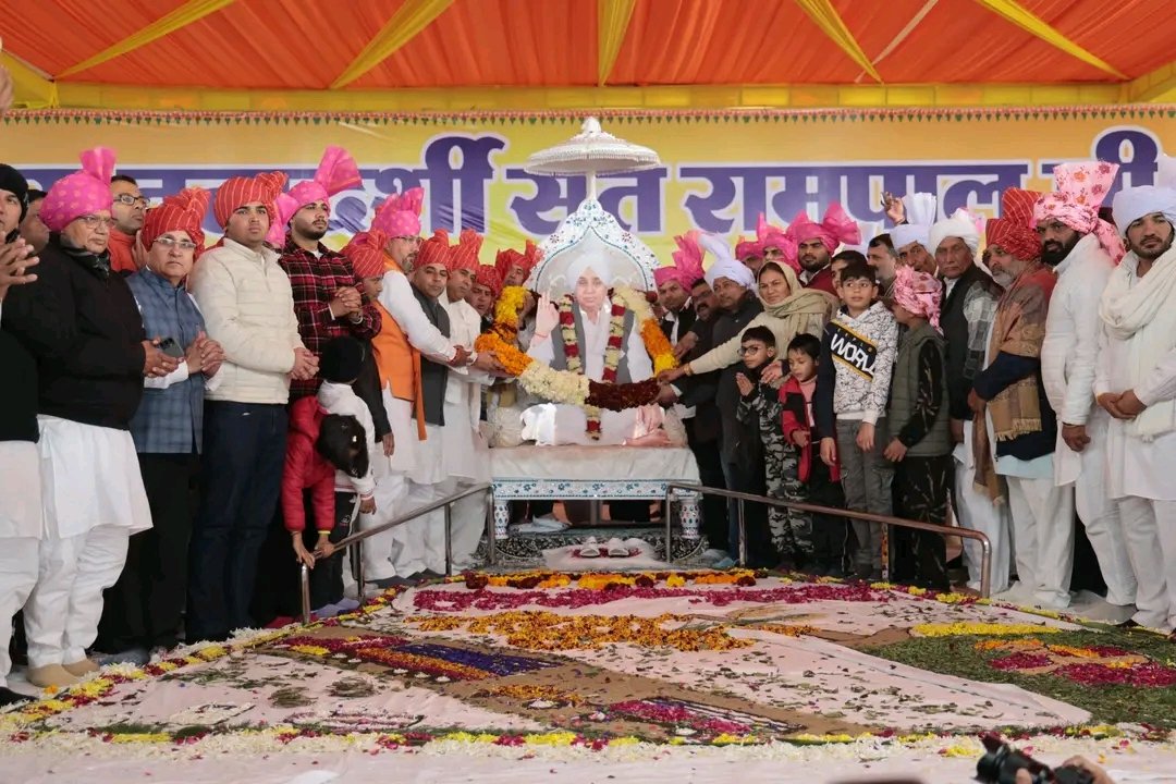 <a href="/MLAKuldeepVats/">Kuldeep Vats</a> <a href="/kharge/">Mallikarjun Kharge</a> <a href="/RahulGandhi/">Rahul Gandhi</a> गाँव गिरावड़ (झज्जर) में सरपंच एसोसिएशन, समस्त खापों व 36 बिरादरी की सरदारी द्वारा लाखों किसानों के जीवनरक्षक संत रामपाल जी महाराज को "किसान संत गरीबदास गरिमा सम्मान" से सम्मानित किया गया।

सरपंच एसोसिएशन, समस्त खापों व 36 बिरादरी का बहुत बहुत धन्यवाद गिरावड़ कार्यक्रम को