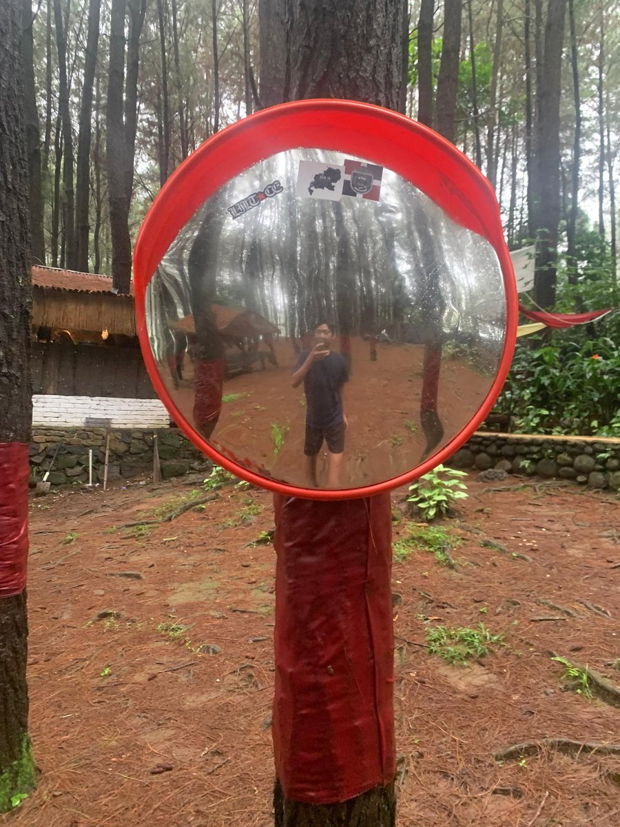 Anggaarksa's tweet image. Mari nikmati libur panjang ini