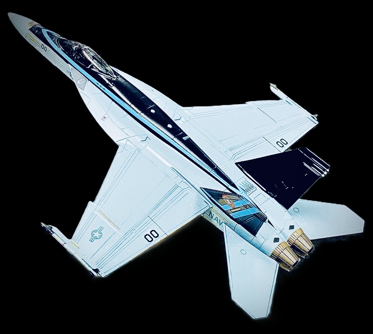 ファイター店】ホビーマスター社の1/72スケールモデル F/A-18E 