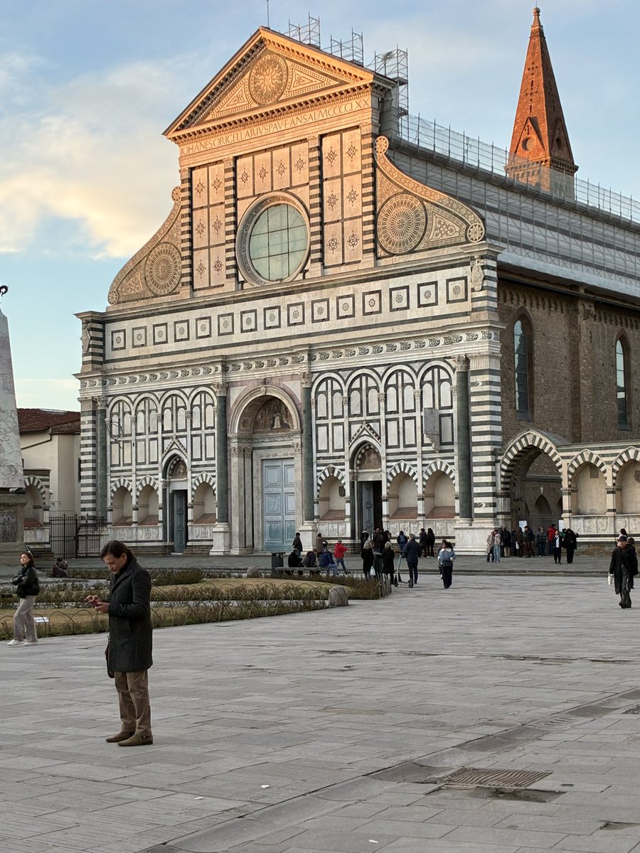 Today we visited Florence, the birthplace of the Italian Renaissance and the home of the powerful Medici family. We toured their private palazzo, as well as Brunelleschi’s historic masterpiece, the Duomo.