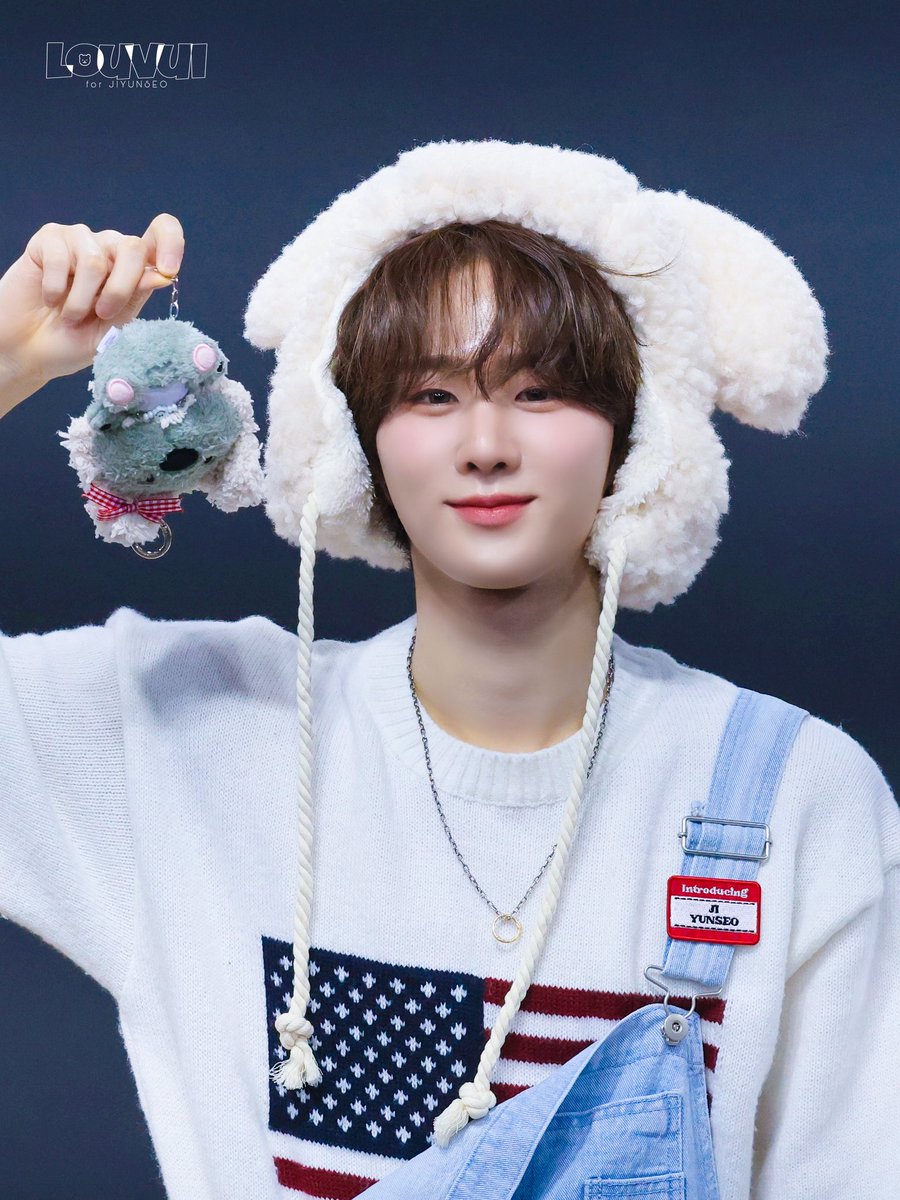 J1YUNSEO's tweet photo. 241228 🐻‍❄️

#이븐 #지윤서 #EVNNE 
#JIYUNSEO #チユンソ #ユンソ https://t.co/E7fXETfH9X