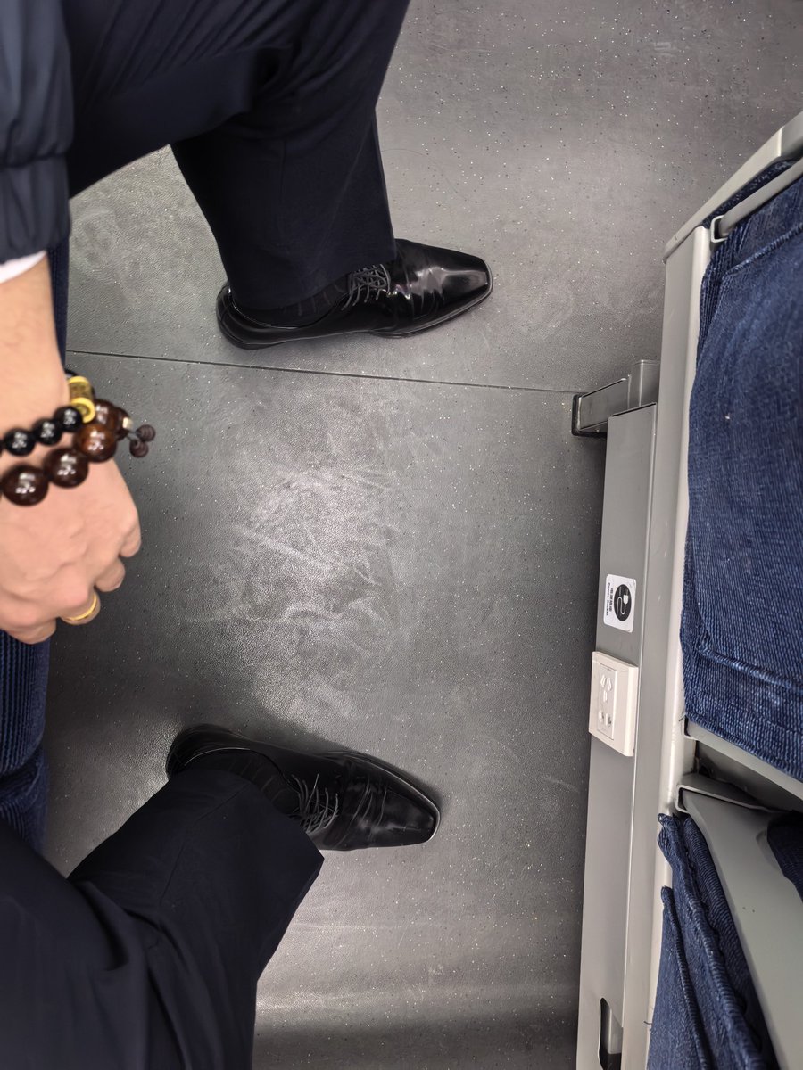 无趣丶1 tweet media