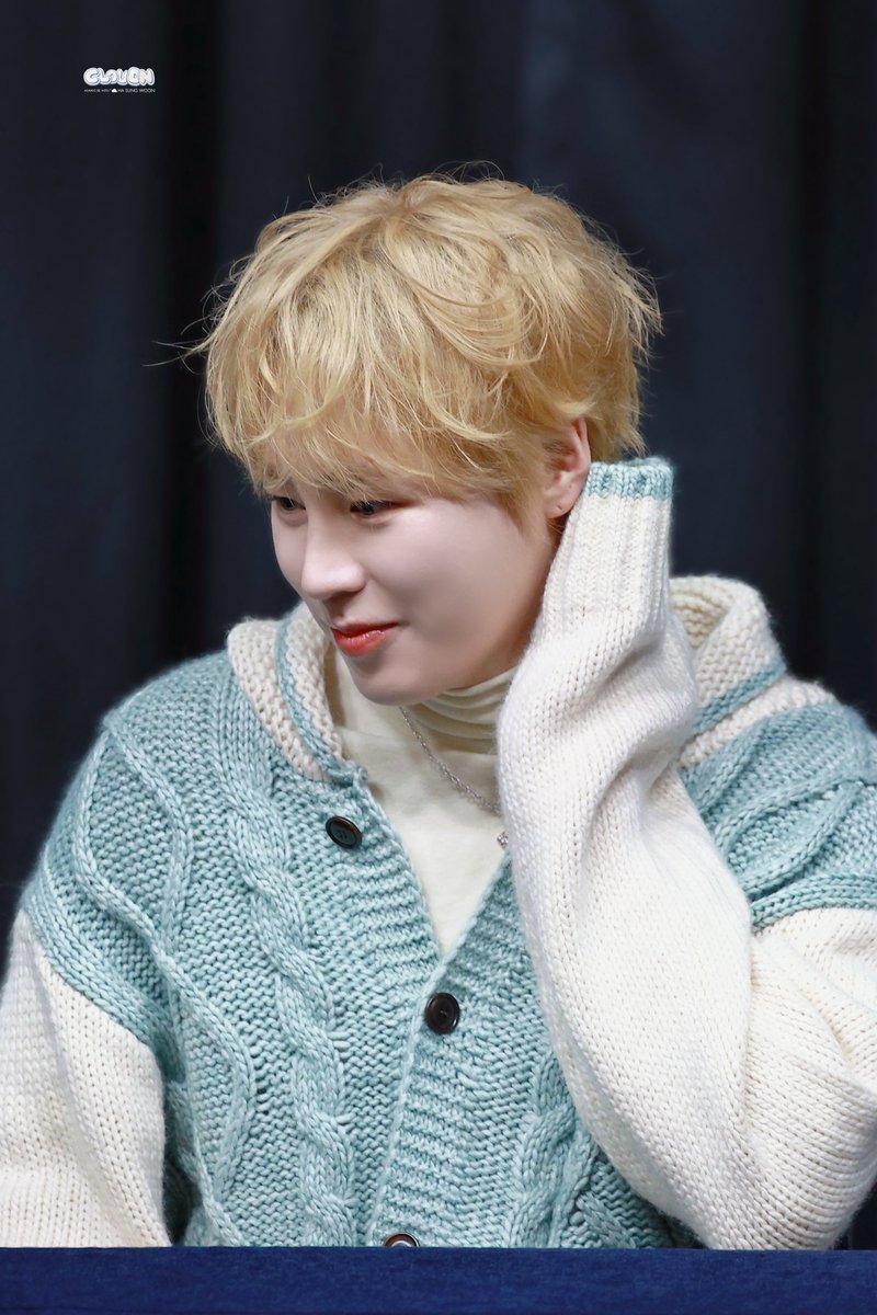 260111 하성운 시그팬싸

#하성운 
#HASUNGWOON