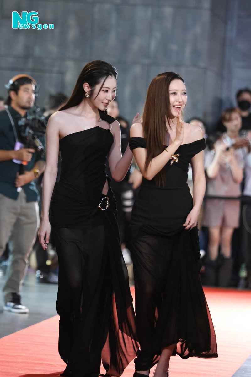 “เม - นานะ” นักแสดงจาก #เรียกแด๊ดสิธาร ร่วมเดินพรมในงาน “Y UNIVERSE AWARDS 2025”

YU AWARDS 5th ANV
#YUniverseAwards2025 #YUAwards2025
#Maetk #nanakamiya