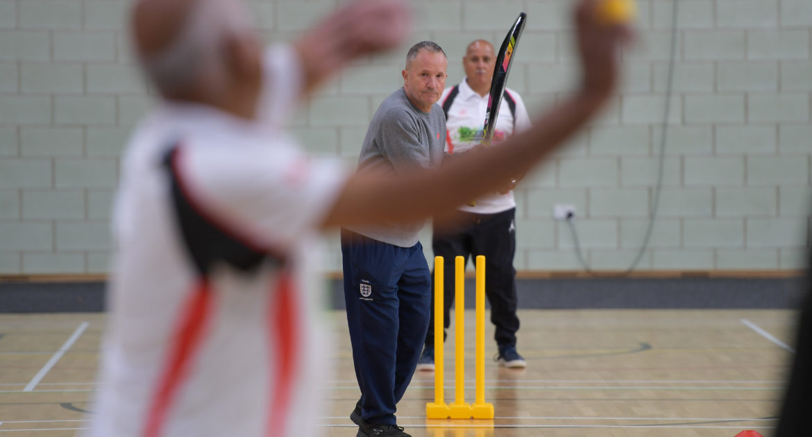 EthnicHealthRes's tweet photo. Physical activity doesn’t have to look the same for everyone.
Walking Cricket supports physical health, social connection and wellbeing among older South Asian men.
#ActiveAgeing #HealthEquity #CEHR https://t.co/ag2PyJvEO5