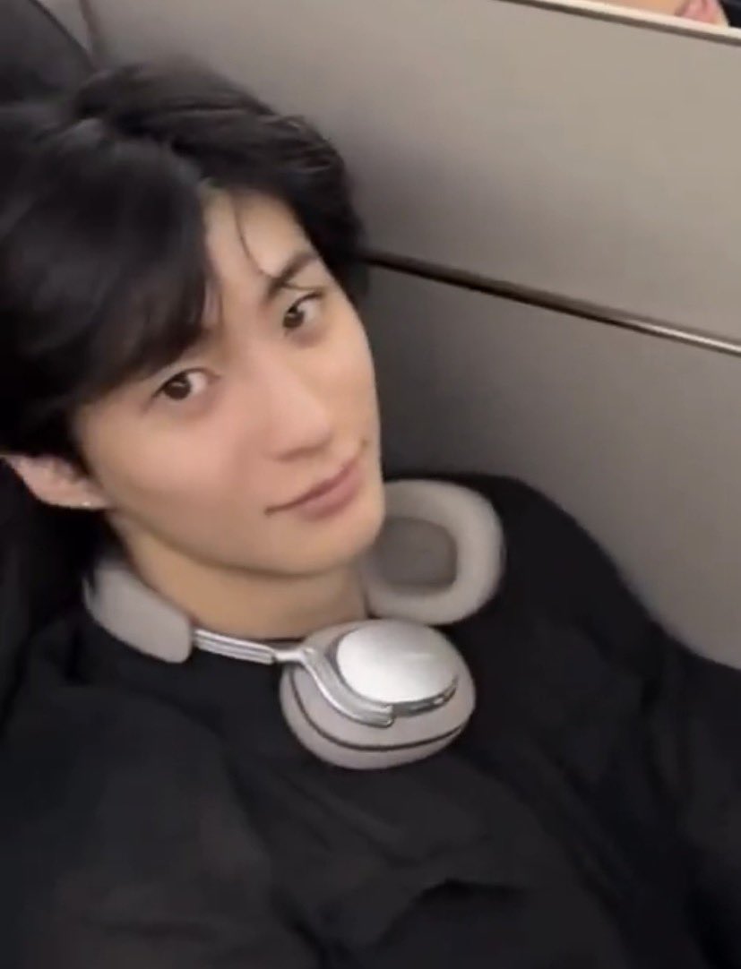 amntonni's tweet image. 