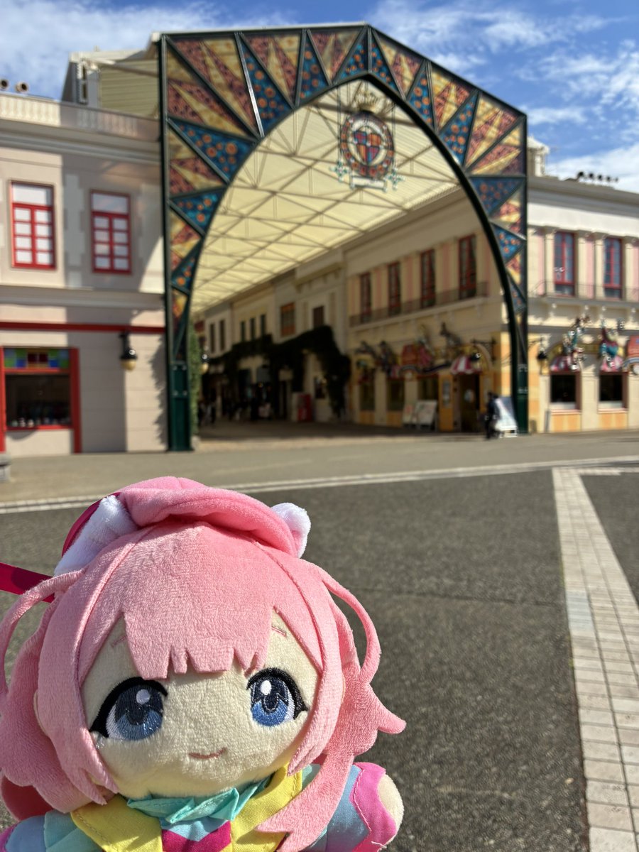 kokidayooon's tweet photo. @no_TL
コラボ最終日満喫してきた！
初日行ったときにはできなかったダサセーターで行けて良かった
今回もめちゃくちゃ楽しかったので絶対また行くぞー！
#七次元スペイン村 https://t.co/4cBLlGXBpp