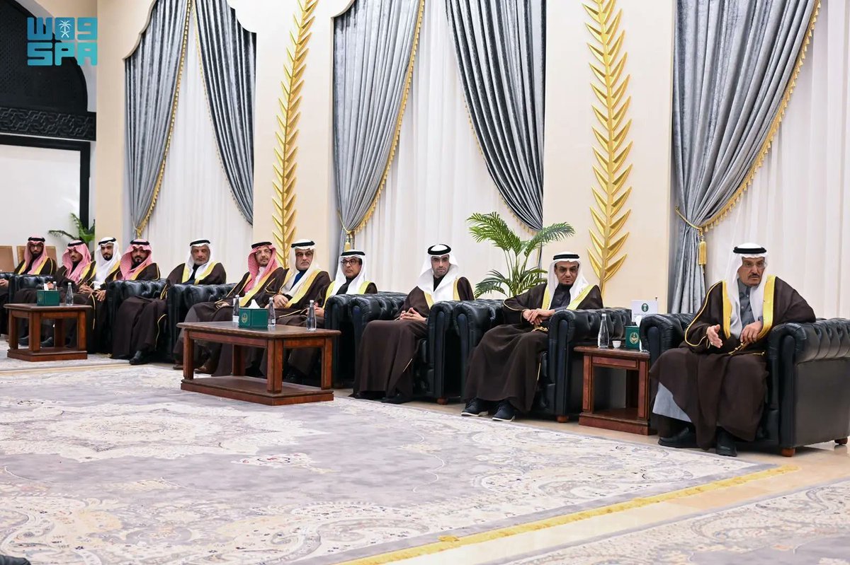 مُحافظ الطائف يستقبل وزير البيئة والمياه والزراعة لبحث المشاريع البيئية بالمحافظة.
spa.gov.sa/ar/w2486609
#واس