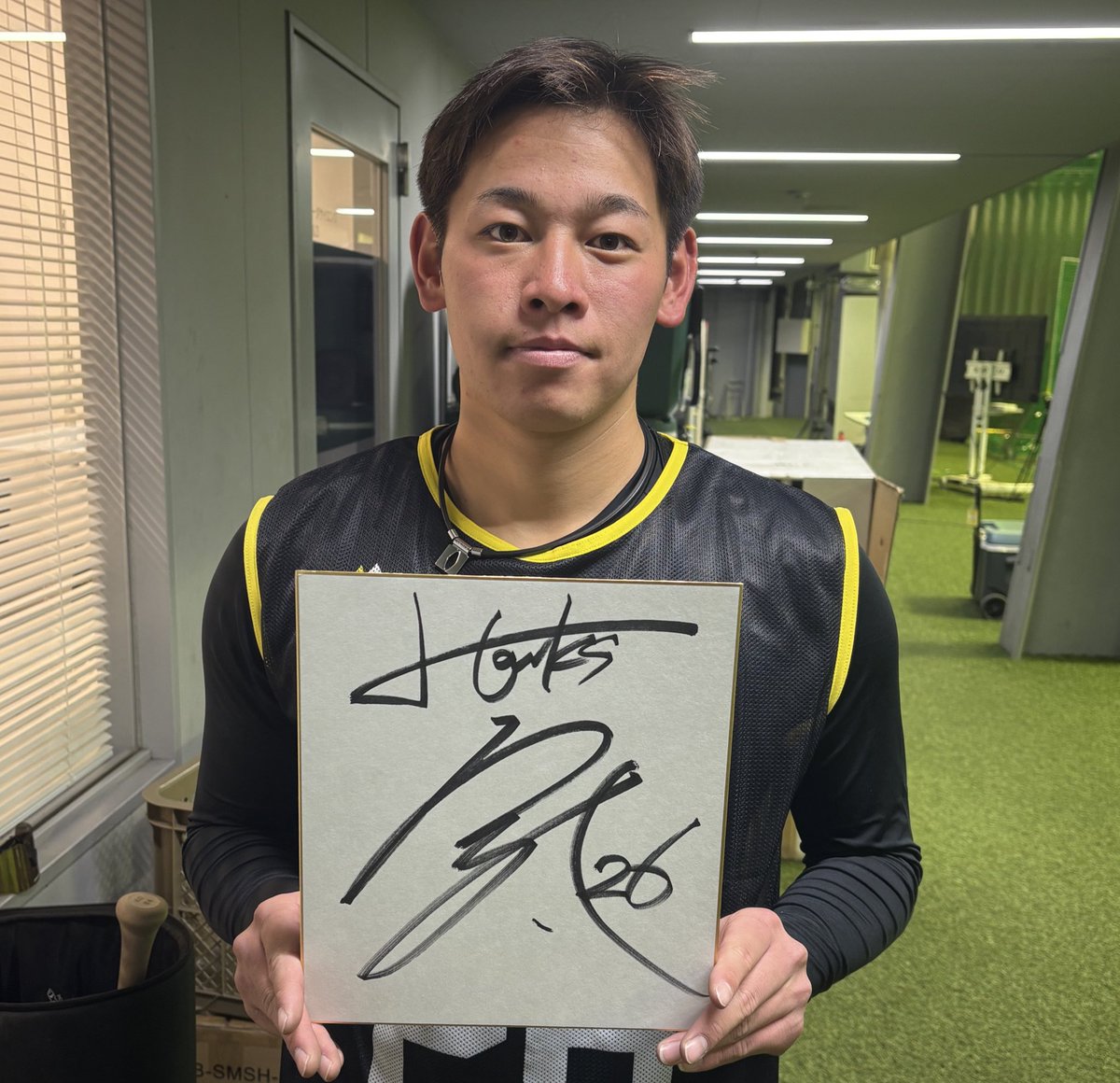 takafullc2's tweet image. 【プレゼントキャンペーン🎁】

ドラフト3位ルーキー #鈴木豪太 投手のサイン入り色紙を1名様にプレゼント🎁

応募方法
✅当アカウントをフォロー👍
✅この投稿をいいね＆リポストで応募完了

〆切：1月14日

#sbhawks #ソフトバンク