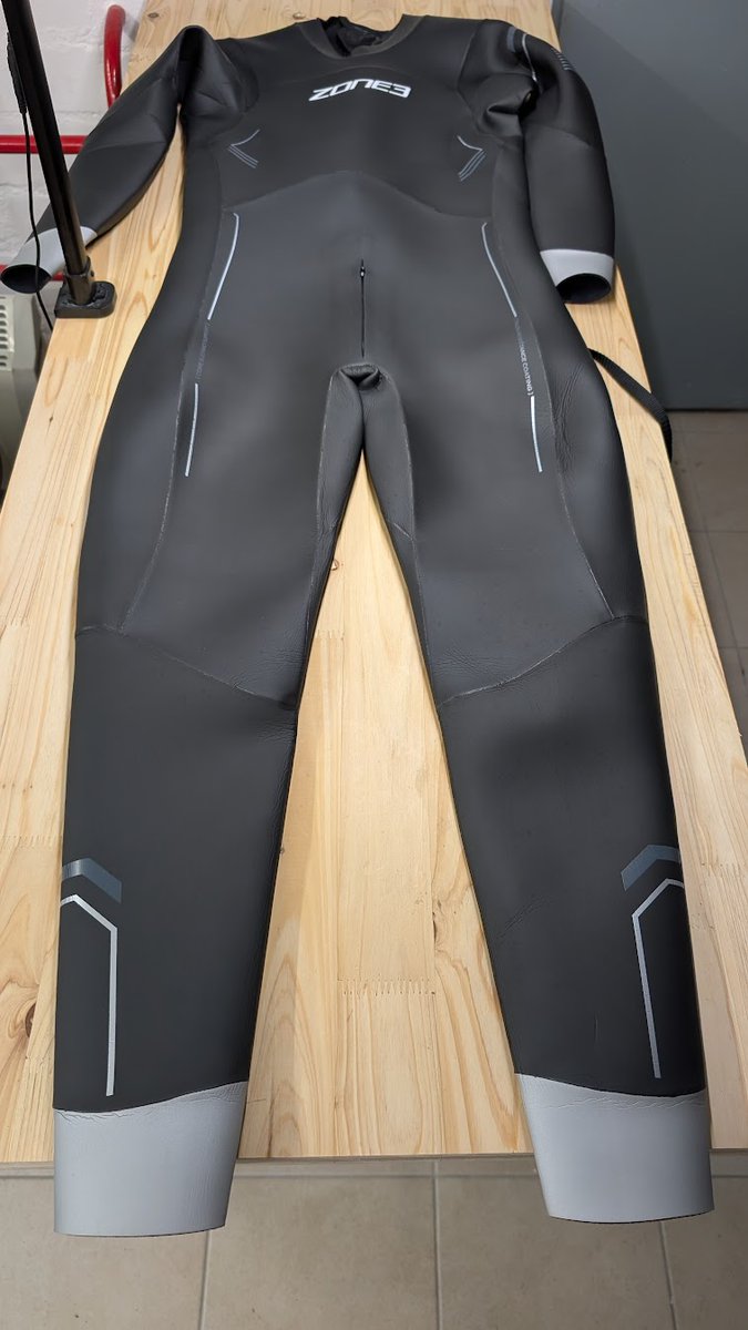 Zipforge's tweet image. 🔧✨ Another wetsuit win!
 Front zipper mod for @jpz_it = total neoprene freedom 💪🏽
 Love seeing my work out in the wild—making life easier and more fun.
 #zipforge #FrontZipFreedom #NeopreneUpgrade
