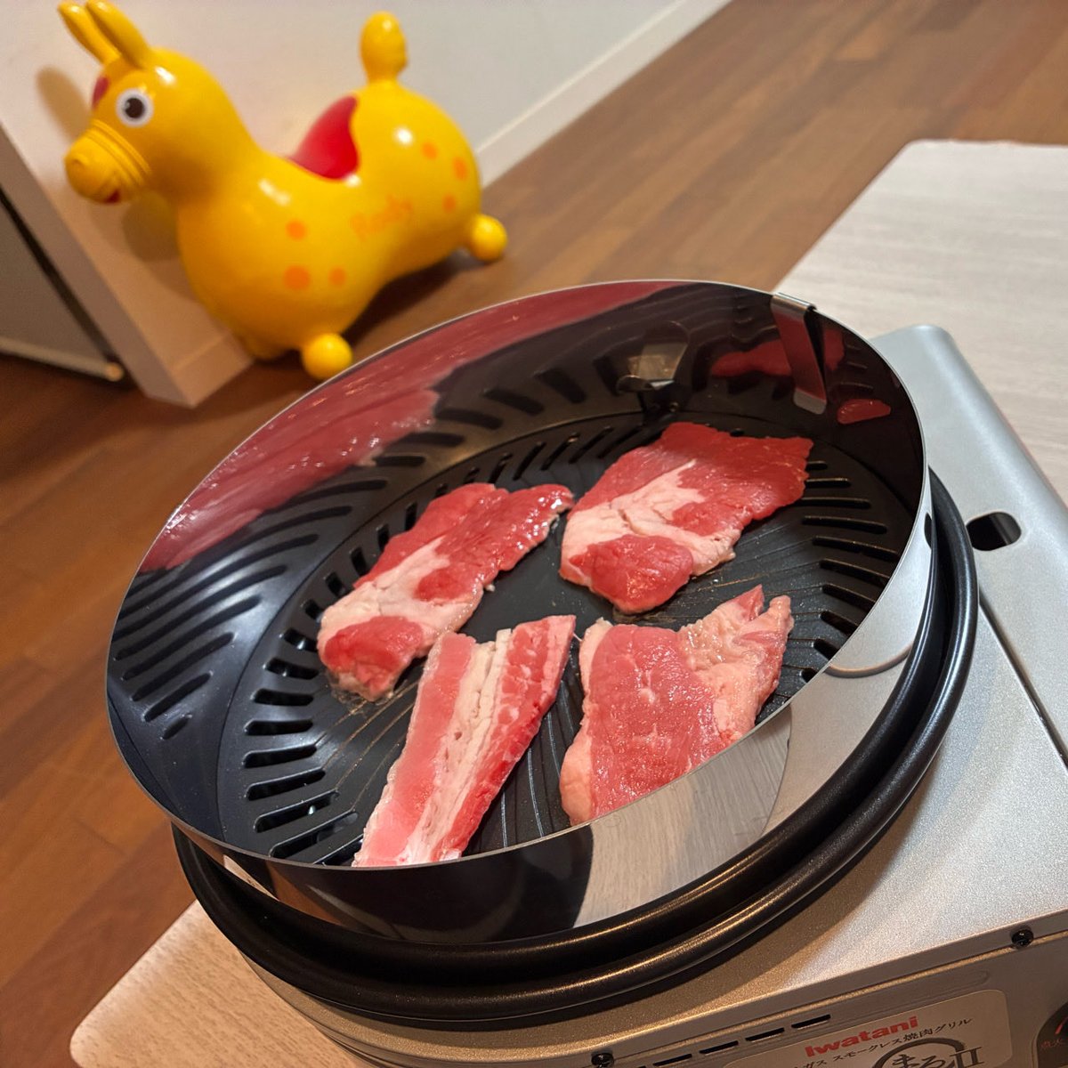 FinKnt's tweet image. 年末年始の休みは1月1日だけで、怒涛の2週セールも終了☑️少しゆっくりできそうなので、今宵は自宅焼き肉と🍶でしっぽりと🍖