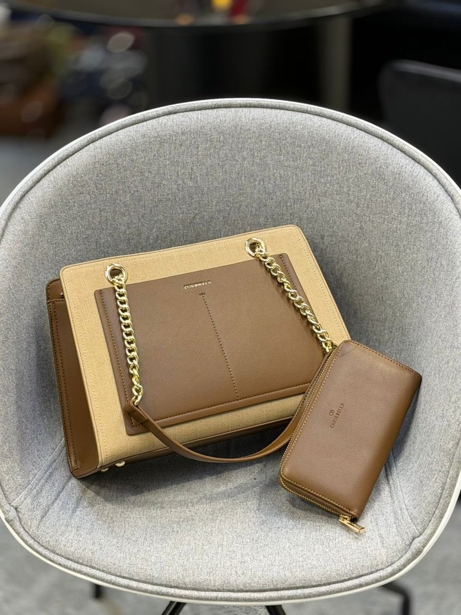 seralana2's tweet image. Buno buli butyaa ba dear 🥹

I know it’s January Naye muguleko 🙂‍↕️
0704938057