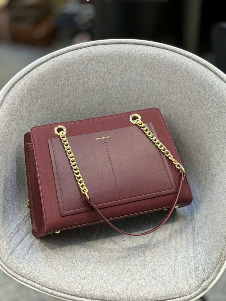 seralana2's tweet image. Buno buli butyaa ba dear 🥹

I know it’s January Naye muguleko 🙂‍↕️
0704938057