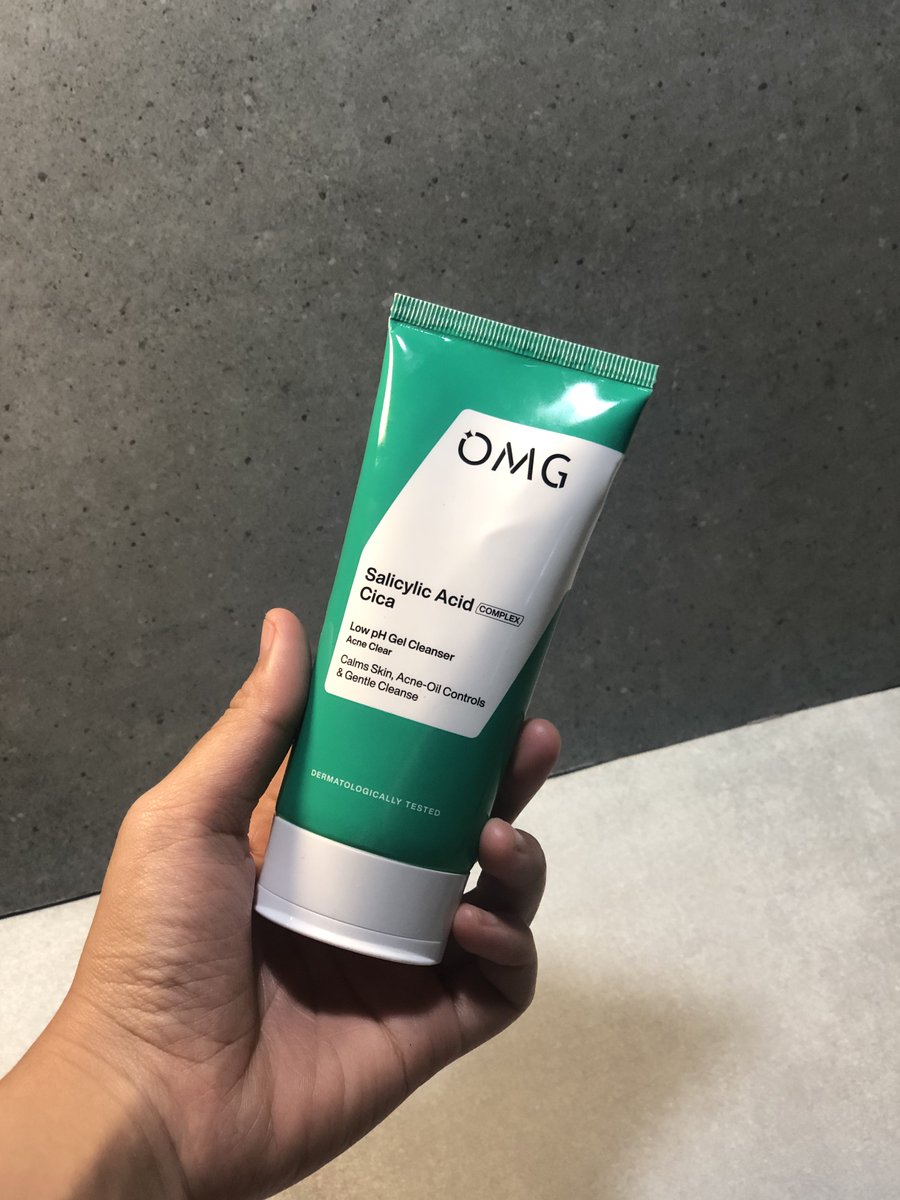 kiaaaaca's tweet image. Cleansing with no drama
My skin loves this OMG gel cleansed✨💚