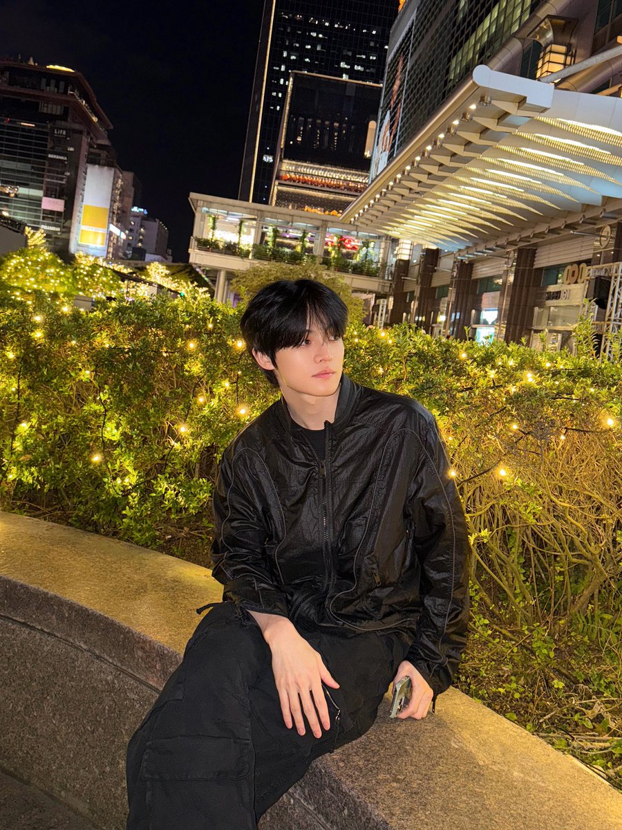 closeyoureyes_7's tweet image. #Taipei💫🖤

#CLOSEYOUREYES #클로즈유어아이즈
#CYE #클유아
#JEONMINWOOK #전민욱
#MAJINGXIANG #마징시앙  
#KIMSUNGMIN #김성민
#SONGSEUNGHO #송승호