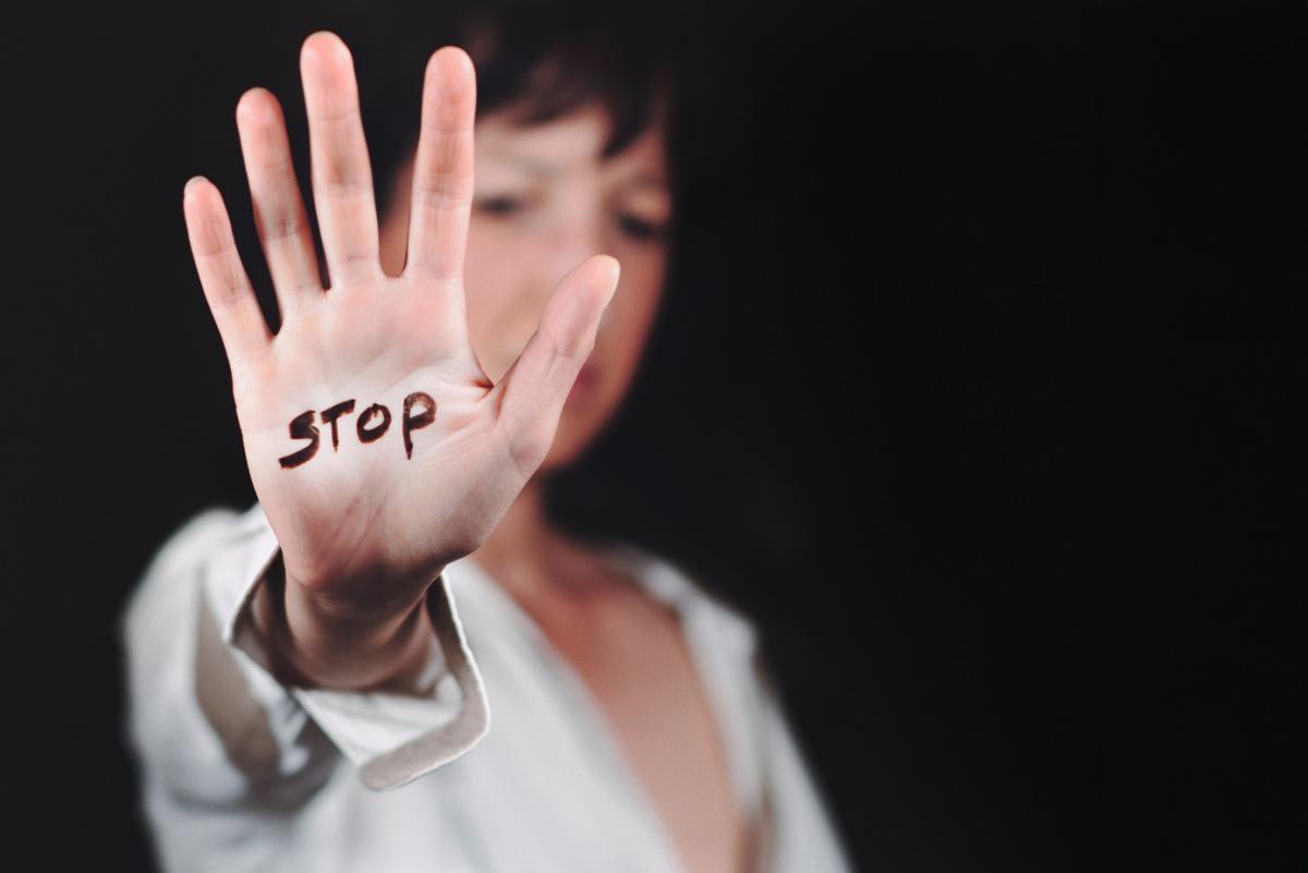 #Exolum #despide a la primera mujer que se presentó a las elecciones sindicales del centro de #Algeciras, tras soportar un ambiente hostil e insostenible. Más INFO ➕ goo.su/uupe