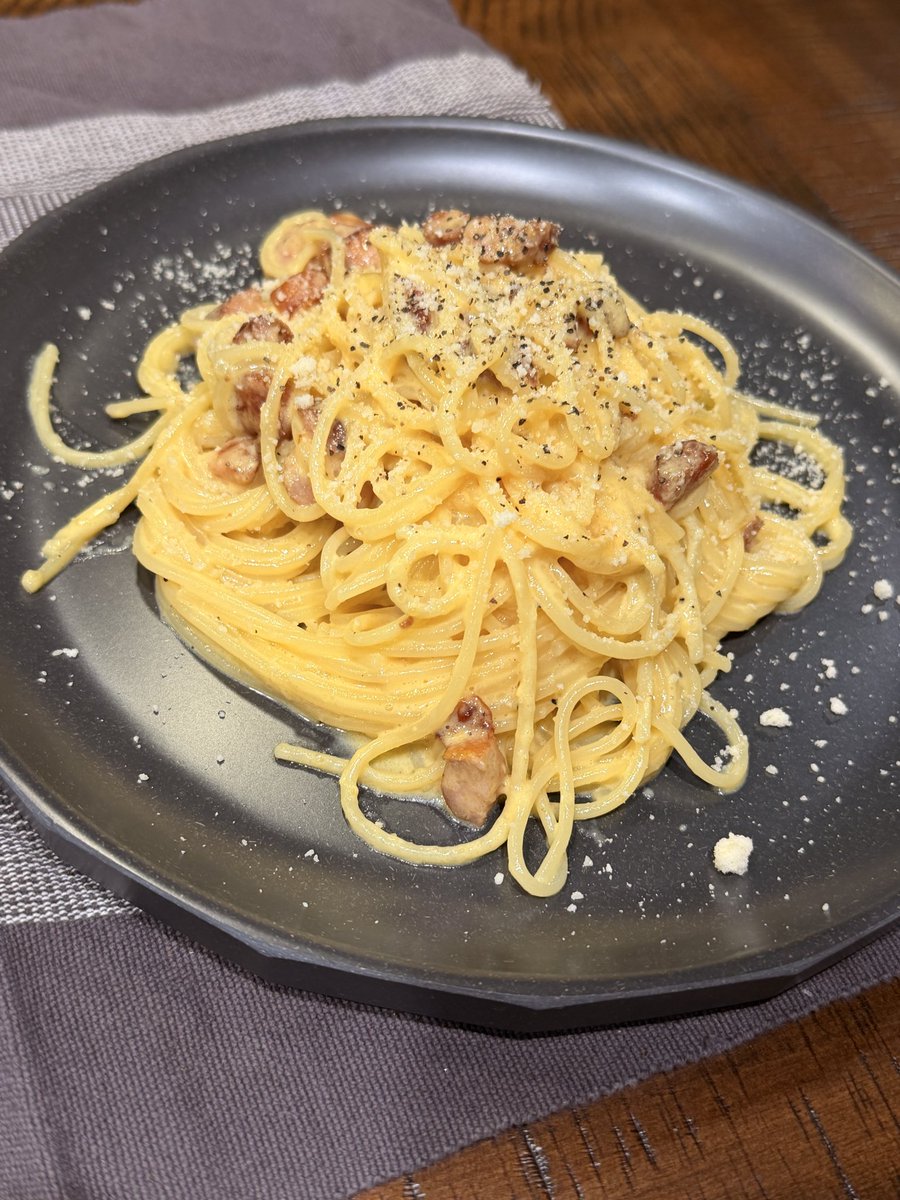 1番の大好物はローストビーフ💕( 'ω' و(و"頂き物です!!
久しぶりにカルボナーラ作った⋆͛*͛ ͙͛⋆いただきまーす(⸝⸝•ᴗ•⸝⸝)♡ 