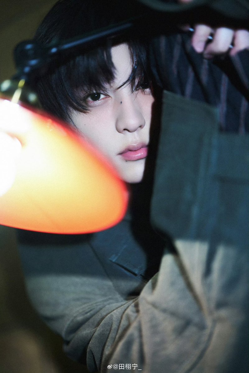 q_huuuuu's tweet image. เกิดมาหล่อก็ว่าขี้โกงแล้ว แต่พี่เกิดมาแล้วปากกระจับเลยอันนี้ขี้โกงสุดๆ วาสนา DNA พ่อแม่เค้าจริงๆ🫦🤏🏻