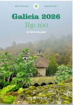 bodegelparaguas's tweet image. Muy contentos con las valoraciones de Beth Willard para @timatkin en el informe #Galicia 2026 de los mejores #vinos. Todos los blancos de @bodegelparaguas en el  #top 100.