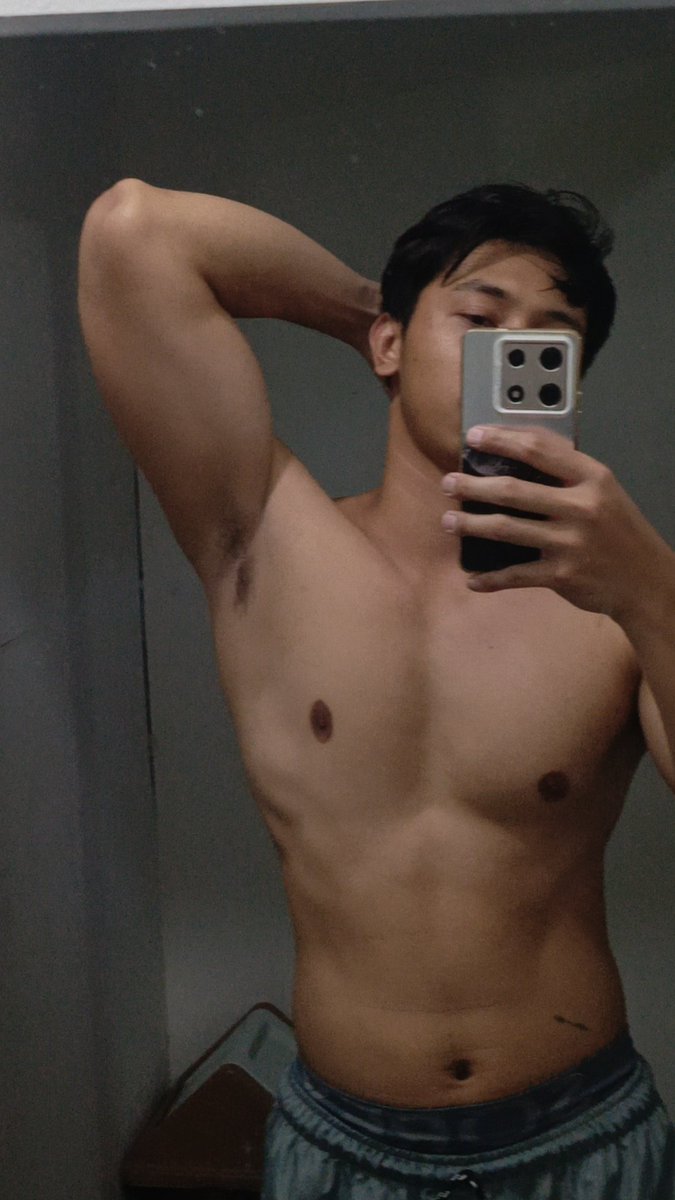 houjeecha's tweet image. Me &amp;amp; too what I listen to at the gym: