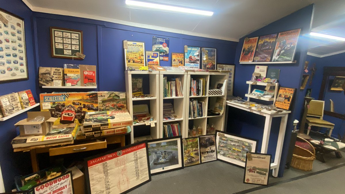 Phil Duffy - author, writer - occasional kitman📚 tweet media