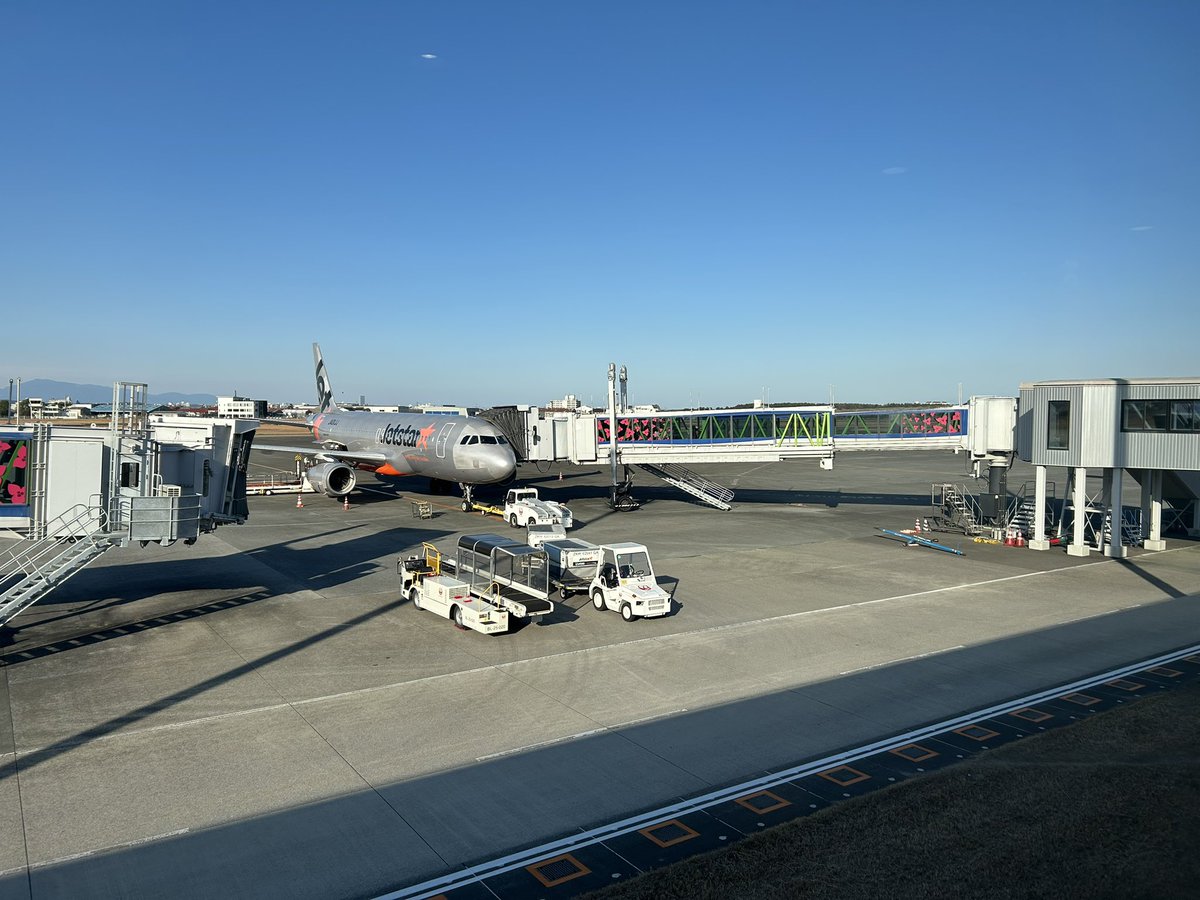 そしてサッサと宮崎空港行ってジェットスターで成田へ戻った。
今日の宮崎は弾丸気味だったが得るものはあったと思う。
次は電車使ってみたい