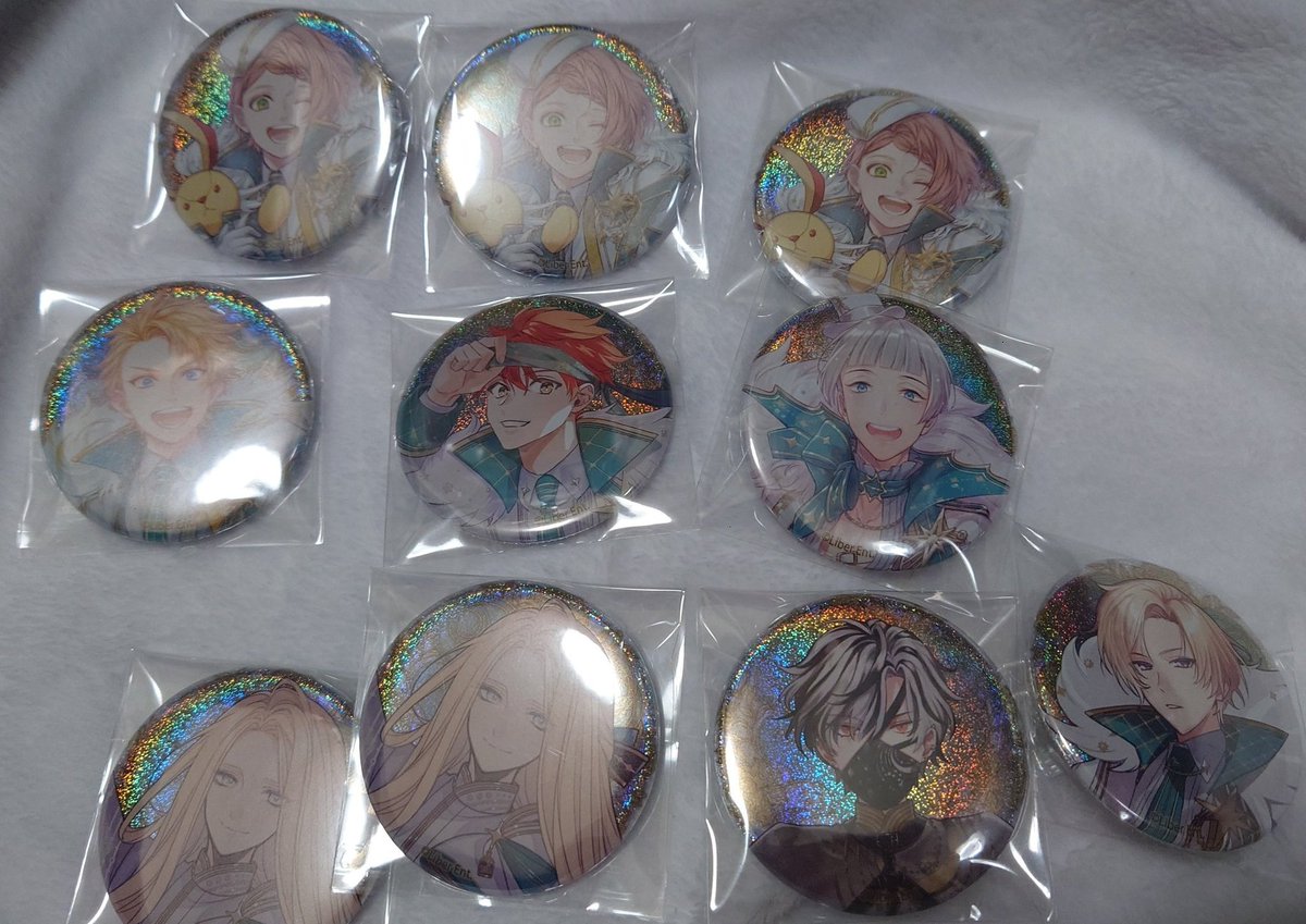 7rinrin4's tweet photo. 【交換】アイチュウ 10周年 ホロ 缶バッジ 

【譲】星夜 奏多   巽  バベル  クリストファー 結
【求】 ノア  朝陽   ルナ  鬼丸 UJ 厚 詩弦
各一つずつ探してます。
郵送でお願いします。 https://t.co/5sDOvieifH