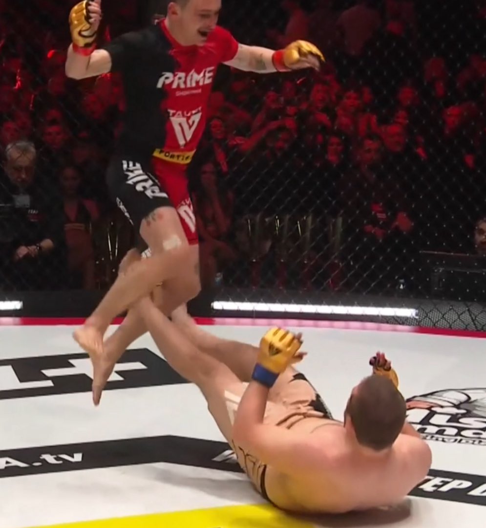 "Casus viri iusti"
To jest piękne. To jest sztuka. 🙃