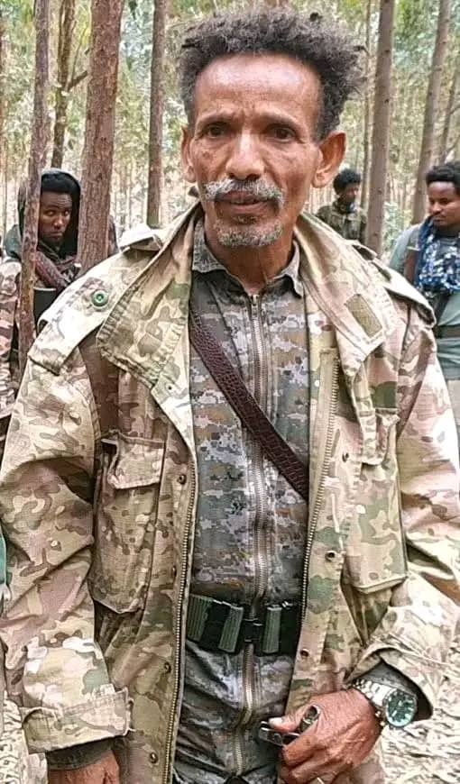 NatnaelMekonne7's tweet photo. Breaking : በኢትዮጵያ መከላኪያ ሰራዊት ውስጥ የ20 እና 21 ክፍለ ጦር አዛዥ የነበረውና በተሳሳተ መንገድ የጽንፈኛው ፋኖ ቡድንን በመቀላቀል ለአመታት የሽብር ስራዎችን ሲሰራና የፋኖን ሽምቅ ተዋጊ ቡድን ሲያሰለጥን የነበረው ኮ/ሎ ፋንታሁን ሙሃባ ከነ ሙሉ ትጥቁና አጃቢዎቹ እንዲሁም በቁጥር ያልታወቁ ታጣቂዎቹ በሰላማዊ ትግል ለመታገል እጁን ለመከላኪያ ሰራዊት ሰጥቷል:: ኮ/ሎ ፋንታሁን በአሁን ሰአት በሂሊኮፕተር ወደ አዲስ አበባ እየመጣ እንደሆነም ታውቋል:: 

ሰላም ለኢትዮጵያ ሰላም ለአማራ ክልልና ህዝብ