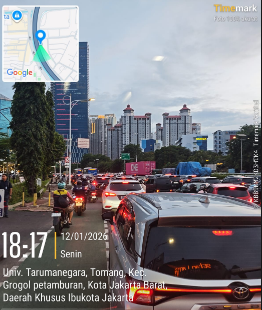 Transportasi Jakarta tweet media