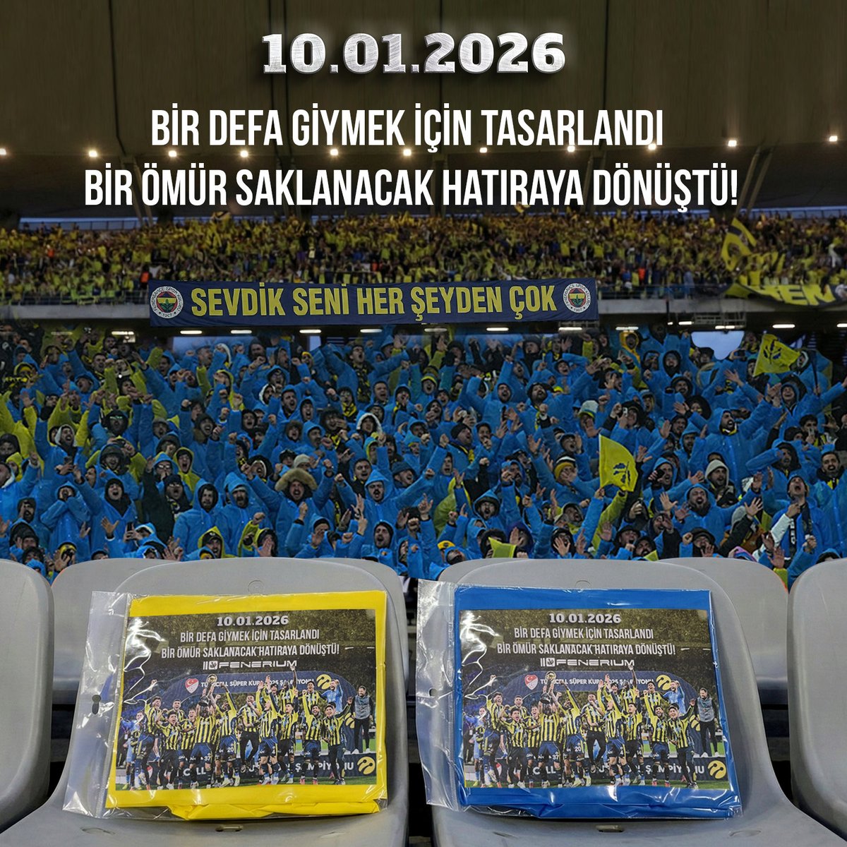 fenerium's tweet image. Süper Kupa Gecesinin Sembolü  Yağmurluk!

Bir defa giymek için tasarlandı.
Bir ömür saklanacak hatıraya dönüştü.

10.01.2026 Turkcell Süper Kupa finalinde seyircimizin unutulmaz koreografisine konu olan “Yağmurluk”larımız yoğun ilgi sebebiyle şimdi Fenerium.com da…