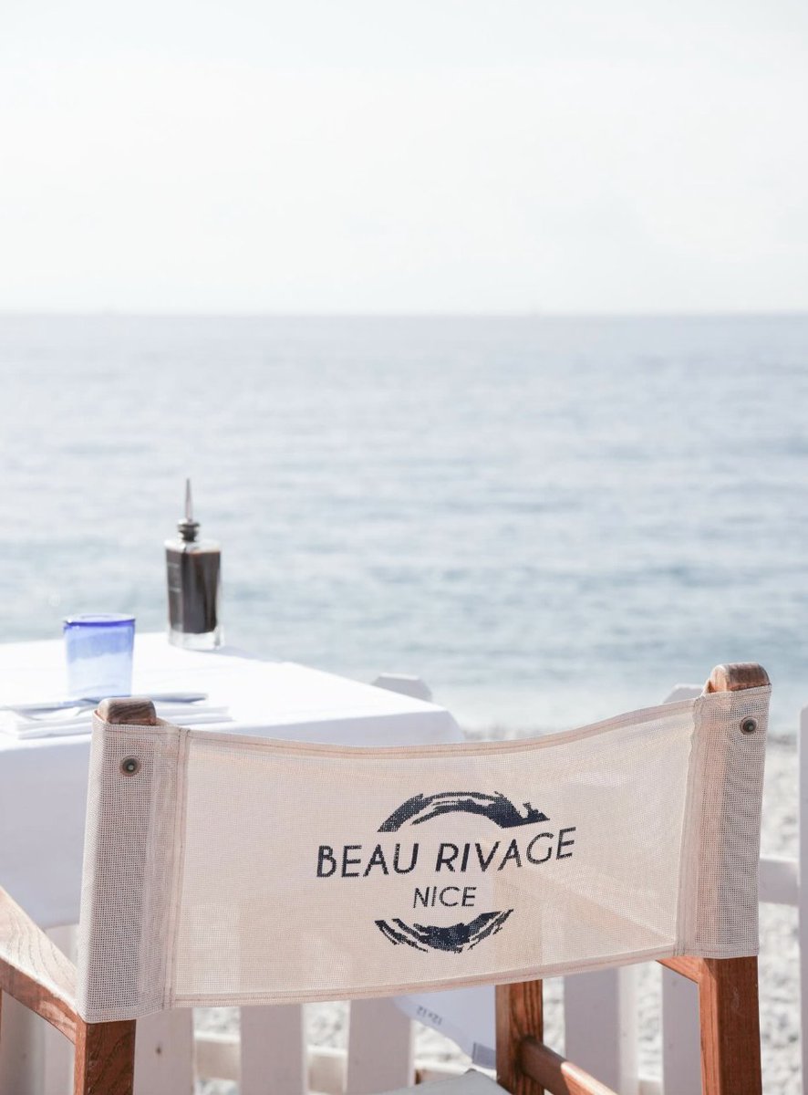Saveurs, soleil et mer.
À la plage Beau Rivage, chaque journée a le goût de la Riviera même en hiver.