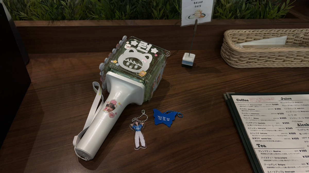 おわん tweet media