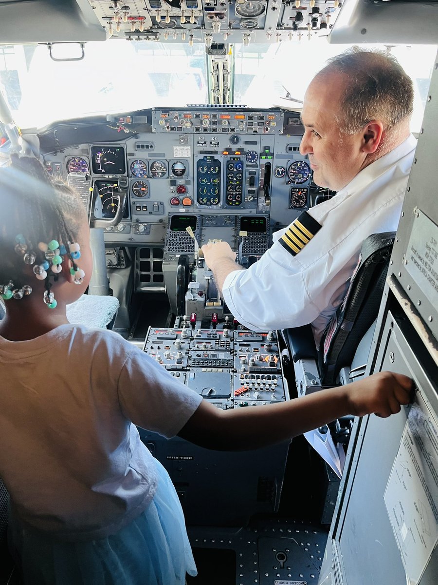 Prof Mlamuli Hlatshwayo tweet media