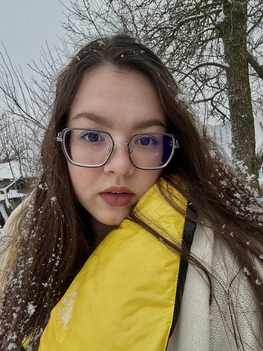 Шо ви як здрастє, можна було б і задонатить Лисичці

🫙: send.monobank.ua/jar/9cFZErPHKD