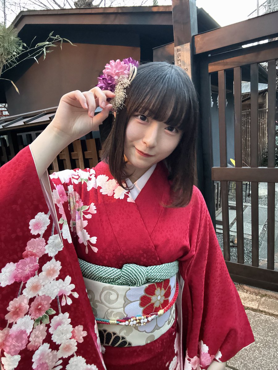 颯 詩音 tweet media