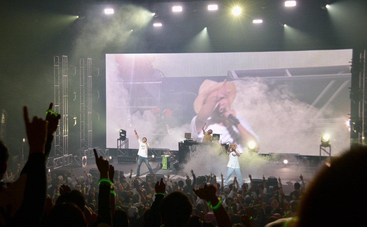 funky_kato1978's tweet photo. FUNKY MONKEY BΛBY'S
20th anniversary TOUR 〜そのまんま東へ西へ〜

清水文化会館マリナート、完全熱唱🔥

2026年の幕開け。14年ぶりの静岡。爆発的な笑顔と美しい涙、光り輝く汗。力強い歌声。すべてがハモって最強のライブでした。ありがとう！

#ファンモン #FMB20th #spulse #パンチパーマBABYS https://t.co/XG5bNuyLx5