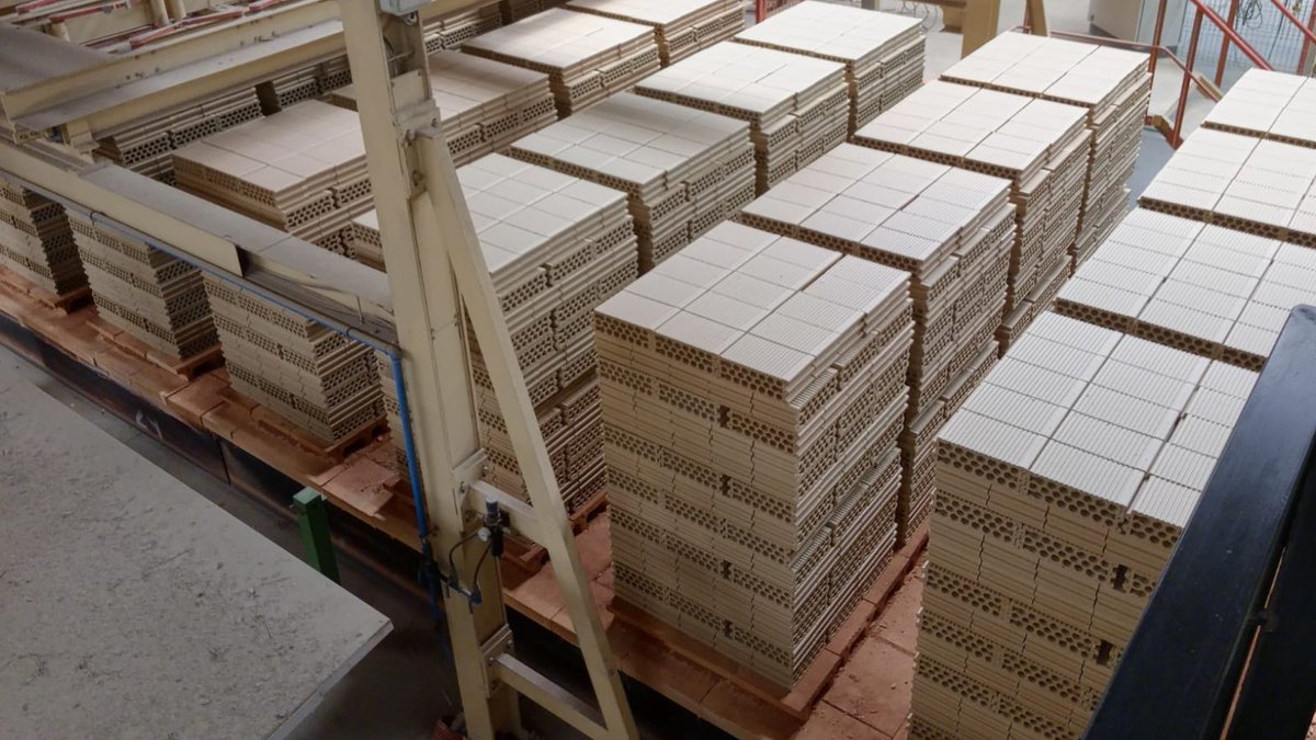 ⚙️ La fiabilidad de un material empieza en el proceso.

Procesos industriales controlados para garantizar regularidad, estabilidad y calidad en cada solución.

👉 ceramicacampo.es/proceso-produc…

#CerámicaCampo #Industria #Calidad