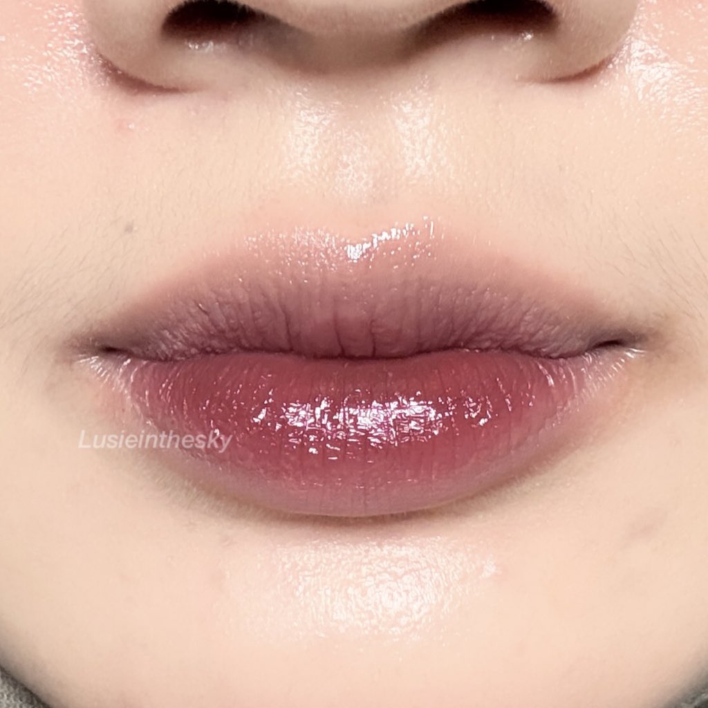 kunci korean ombre lips yg gradasinya bener2 keliatan kayak ginituh base ombrenya harus bener2 PUCAT! 

sini aku spill pake apa aja 👇🏻