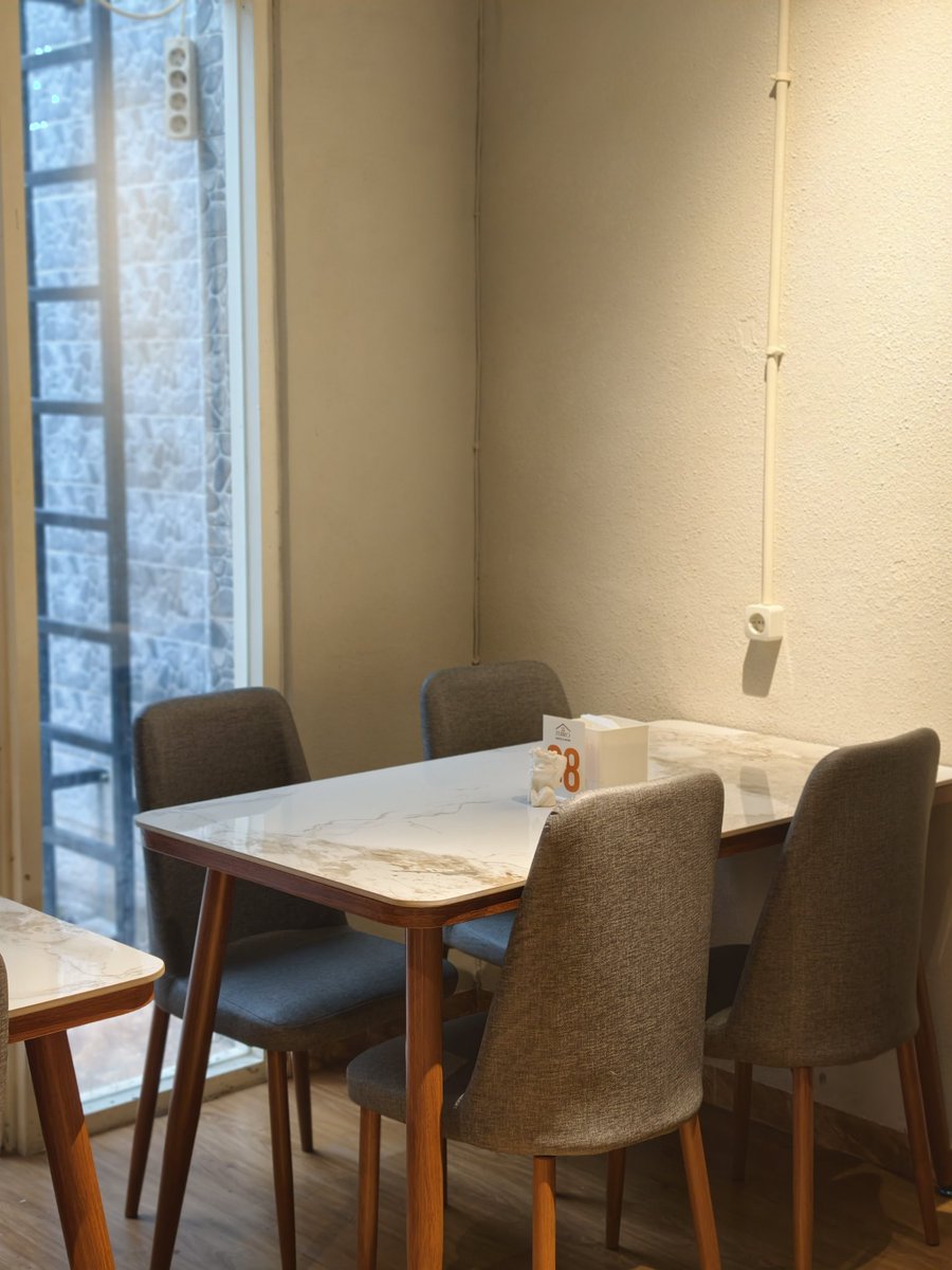 LFXED's tweet image. A quiet cafe good for far away from city.