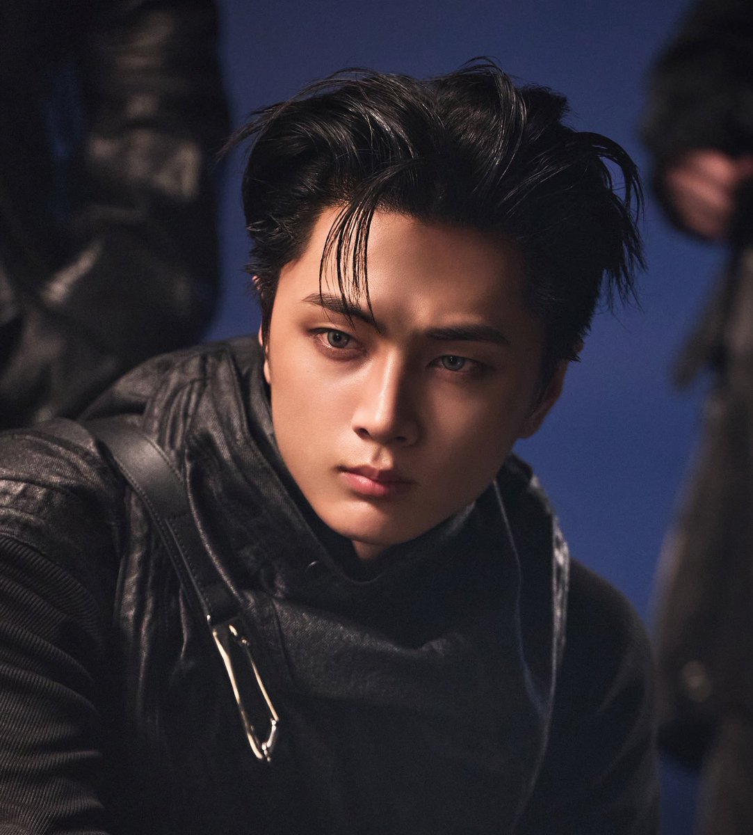 cheezzong's tweet image. 똑같이생겻자나 ...... .... .. ...... ...