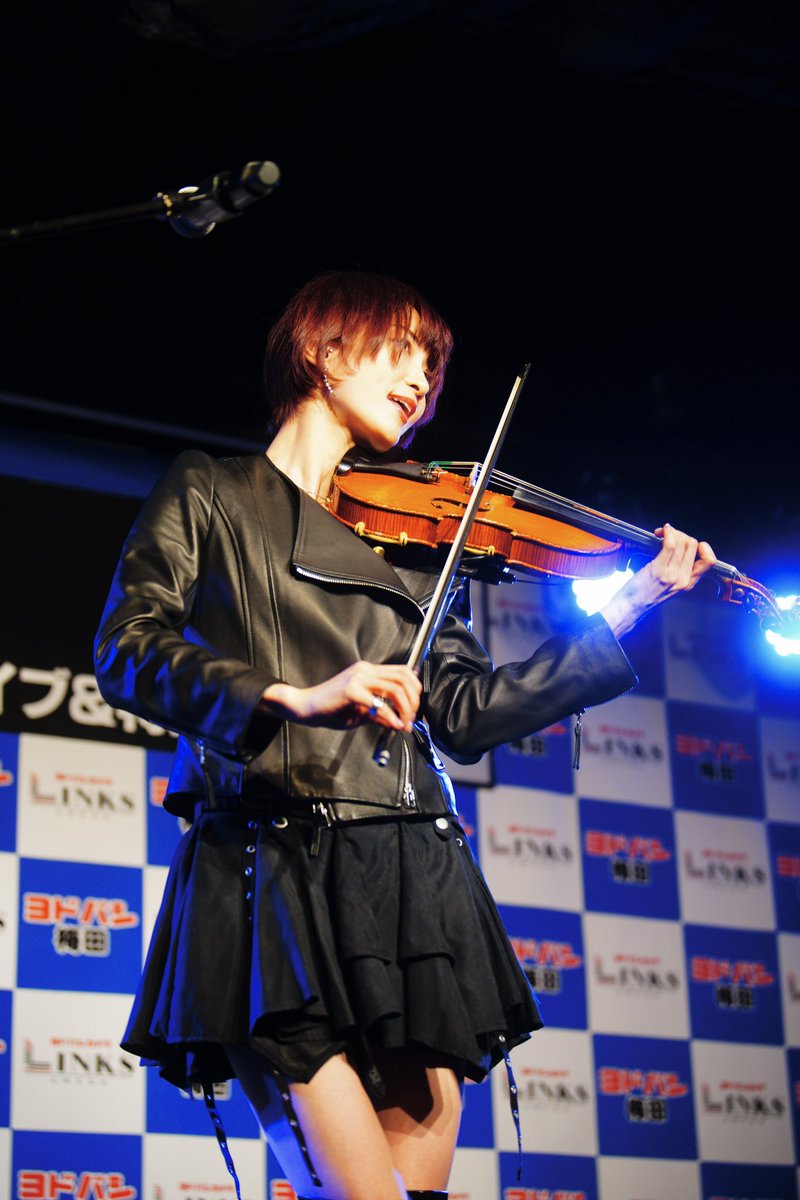 New mini Album「A fraction-Ⅵ」💿 先行予約イベント@ ヨドバシ梅田店