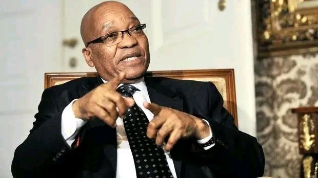 Soul_Notes_I's tweet image. And the baby day still get to hit on the baby mama. Looool