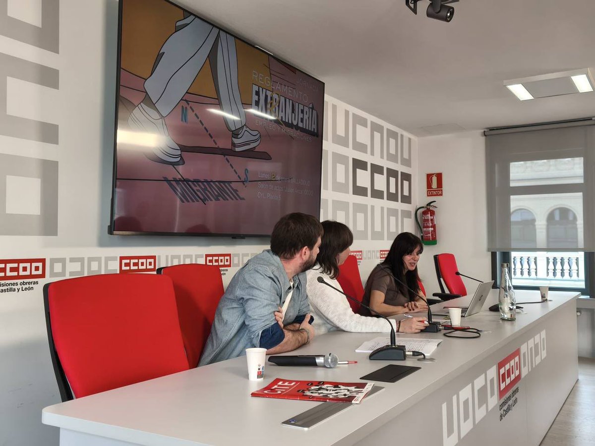 CCOO's tweet image. ‼️Hoy nos reunimos en Castilla y León para celebrar una jornada sobre el nuevo reglamento de extranjería.

🫂 A través de nuestros CITES ofrecemos asesoramiento y apoyo a la población migrante.

✊ ¡Luchamos contra la discriminación de las personas trabajadoras inmigrantes y…