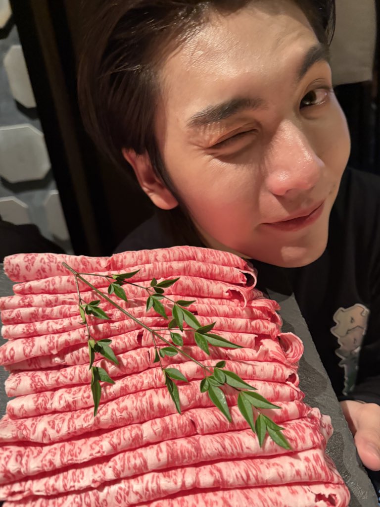 Noeul_lee6's tweet photo. พนงร้านนี้วิ้งเก่งมากก เฮ้ววว https://t.co/eupujtf35q