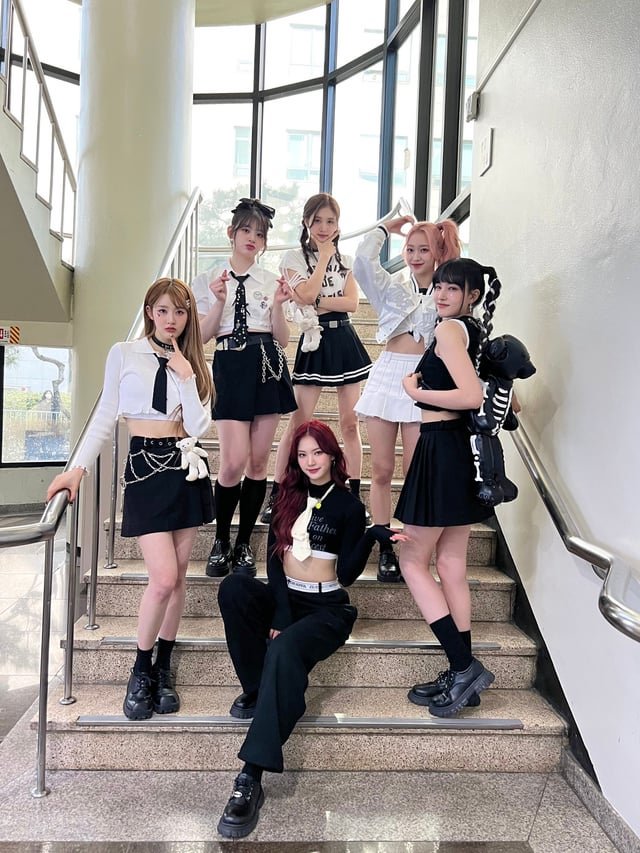 _bubblecore's tweet image. Hoy es el #𝟚ʼ番ꕀ𝔄nn𝕚𝑣ersa͟r𝕪 y nosotras ya estamos listas para dar la mejor presentación en la #𝑚us𝖍ro͞o𝕞Ⱄᰍ𝑣𝕚𝐥𝐥agǝ qué gracias a los ceitos de @mushroom_ent podemos escapar de la ciudad. 

𝐛ubb𝕝e 𝕥ea お茶🧋ུ⠀