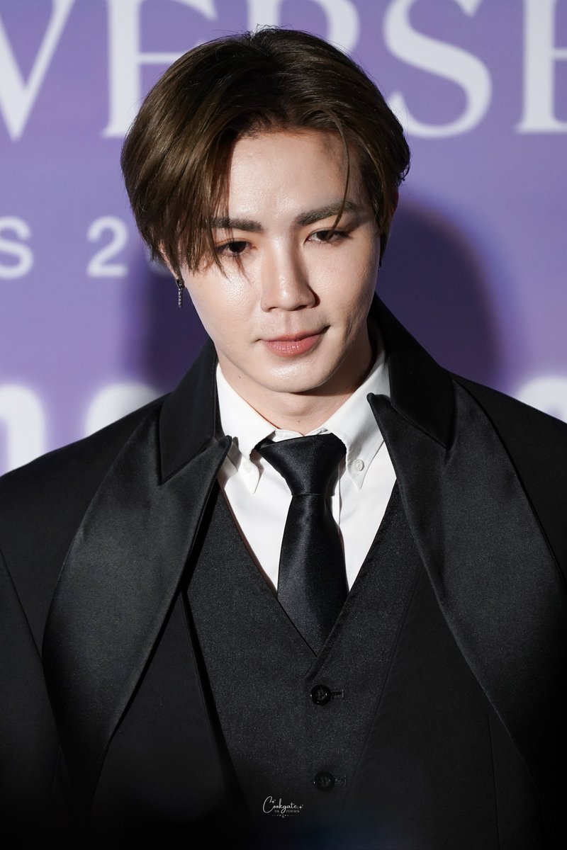 cookgate's tweet image. ยกให้เป็นคอสตูมที่ค่ตหล่อ ค่ตอันตราย🖤 

♡@zee_pruk♡
Y AWARDS 25 X ZEENUNEW
#YUniverseAwards2025xDMD
#YUAwards2025 #ZeePruk