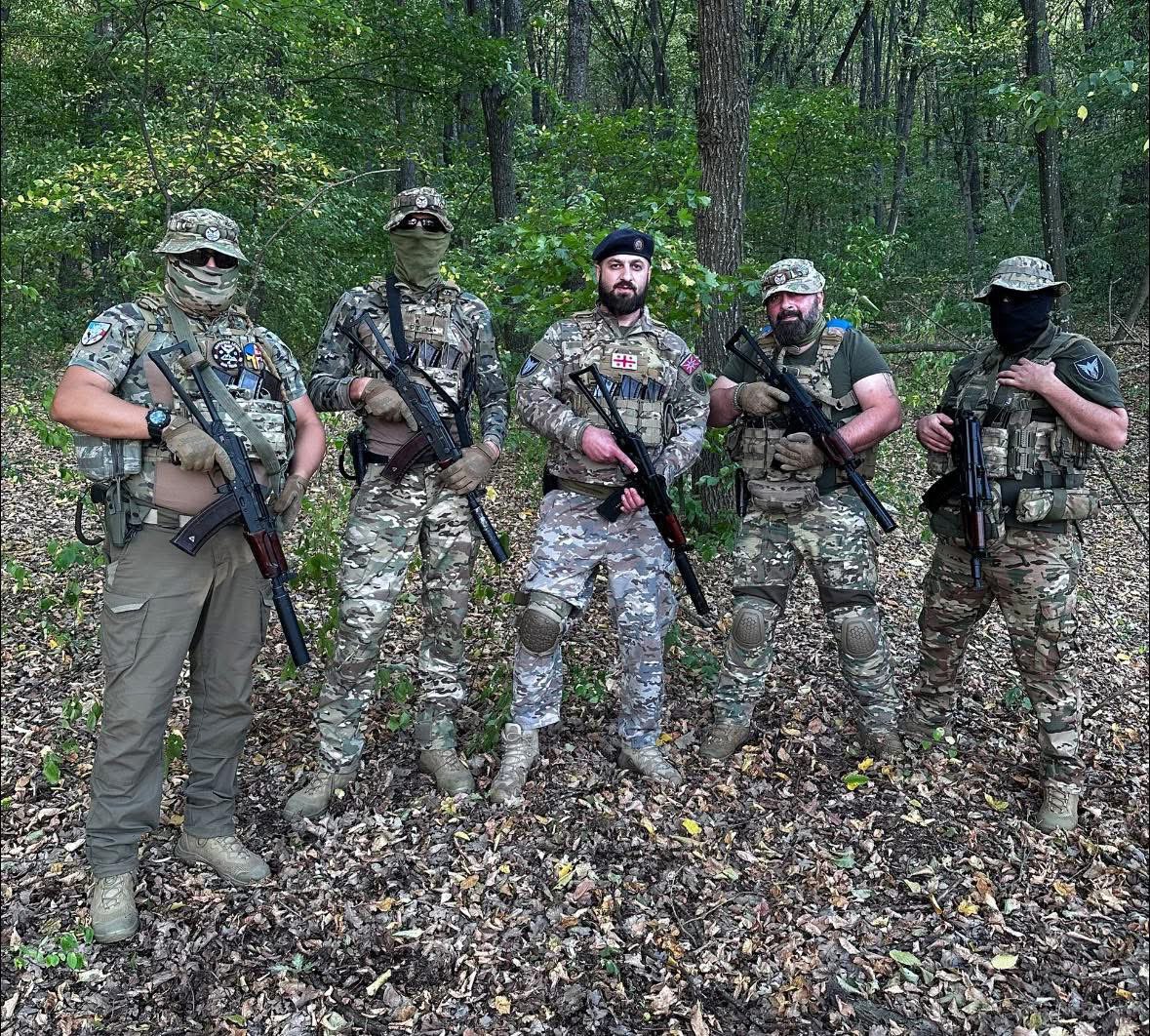 Friends, 105$ is missing to reach 1000$ milestone 🥰🙌
Can we do it, today?😊 it's close
Every donation is much appreciated ❤️‍🩹

🚨Caucasus Legion and 118th Brigade need SUV's for their combat missions in Zaporizhzhia and Siversk region🇺🇦

🎯: 8000$ (first SUV)
✅️    895$