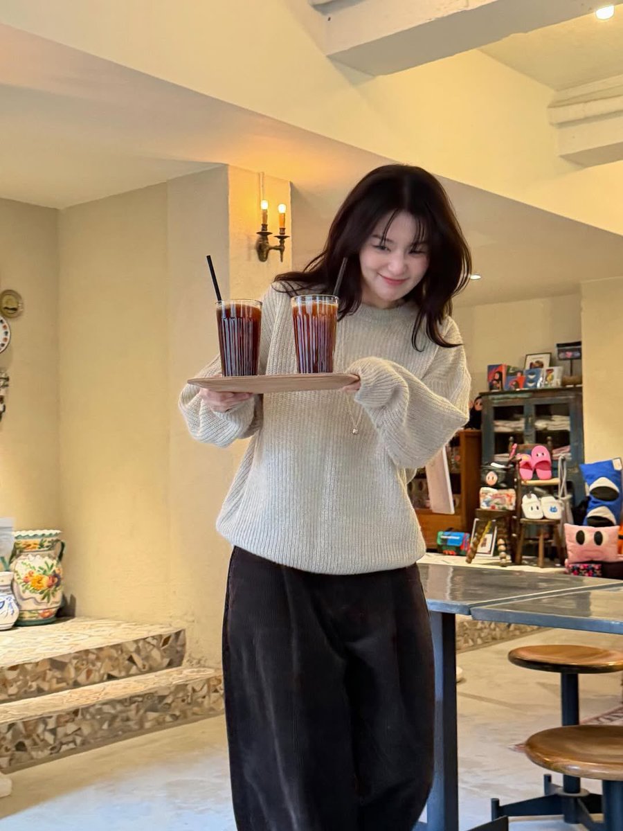 thalyonfilm's tweet image. gf seulgi