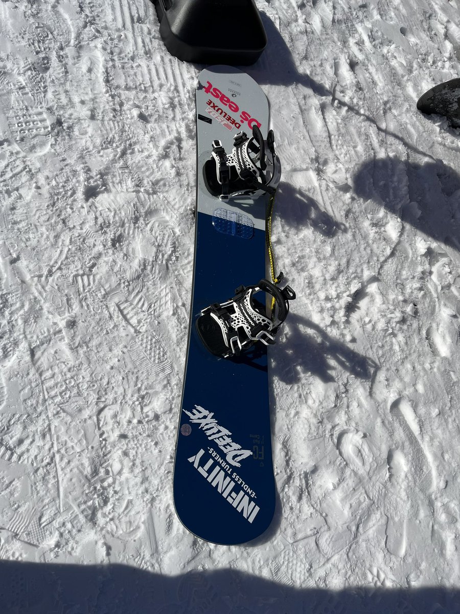 今年もやっと尾瀬でボードシーズンイン 新しい板調子いい〜 ウェアも